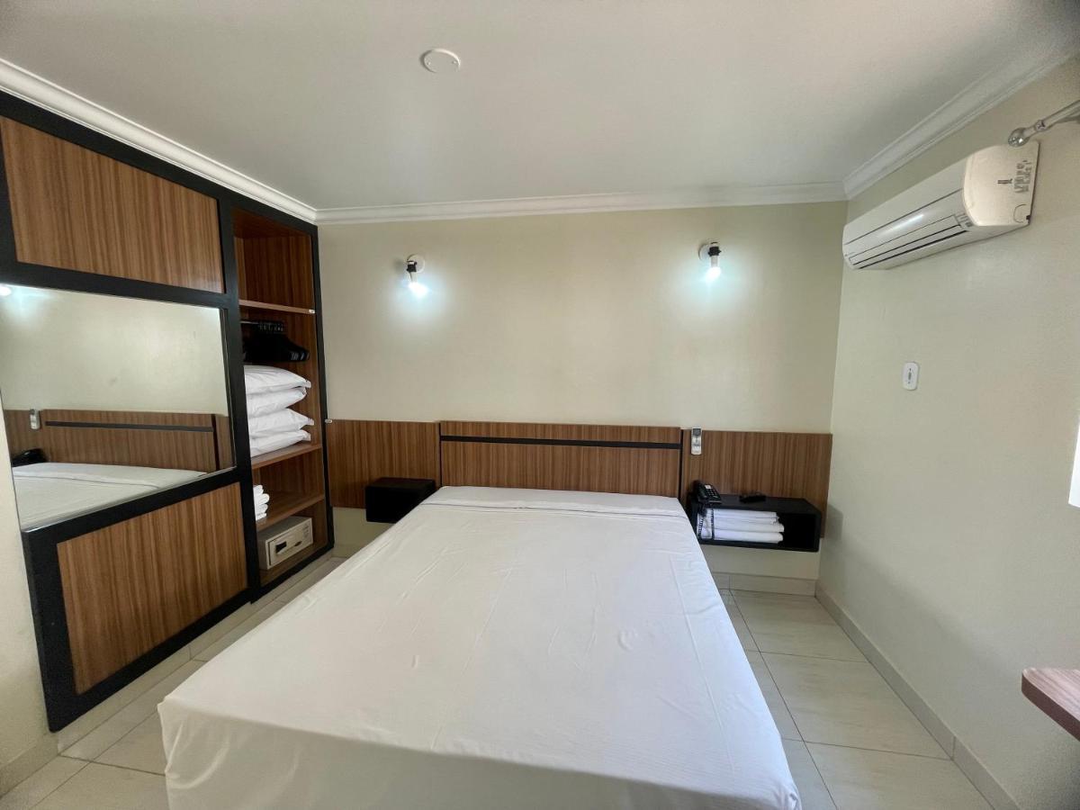 Diroma Resort Com Um Dia No Acqua Park Caldas Novas Dış mekan fotoğraf