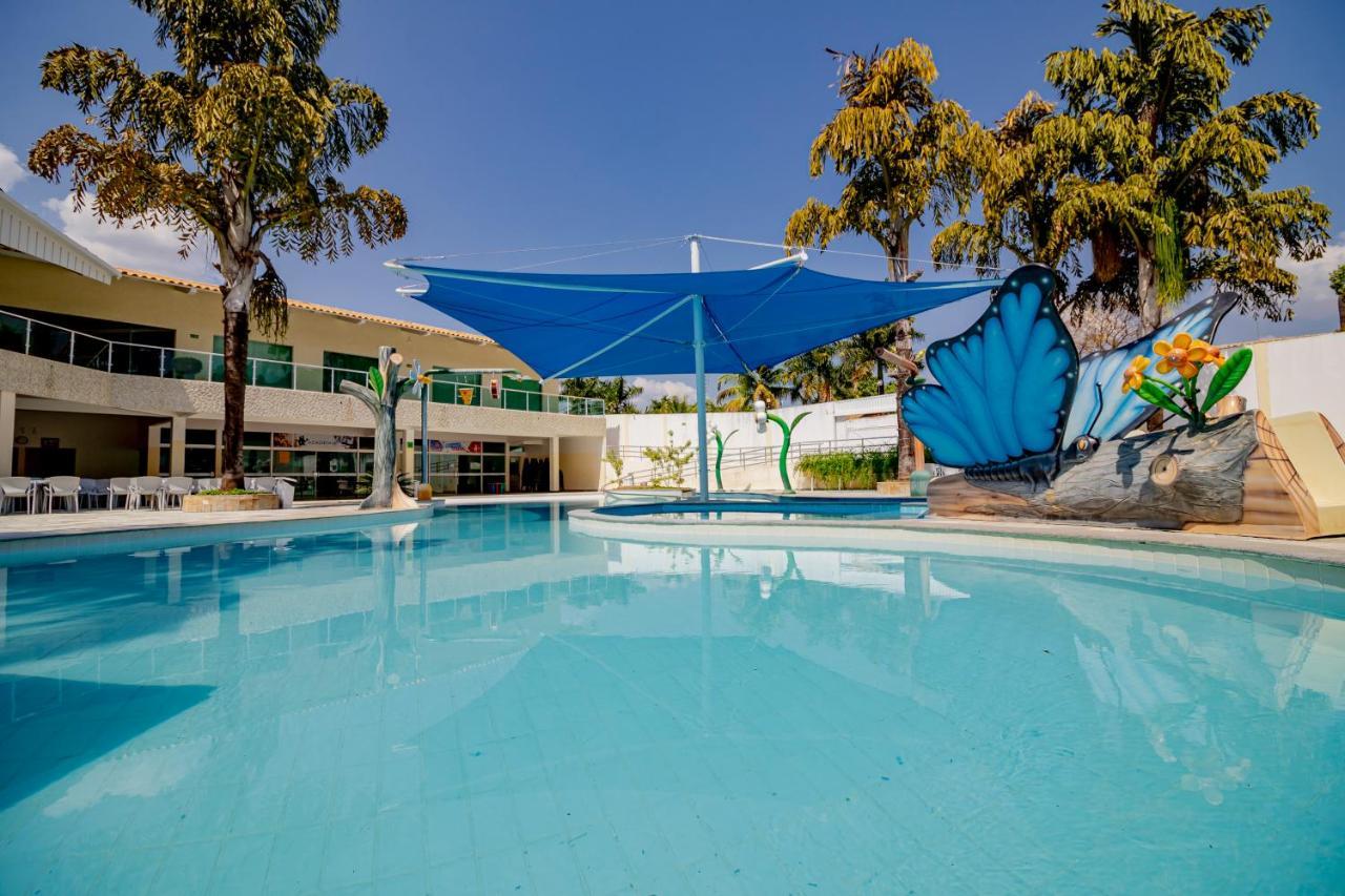 Diroma Resort Com Um Dia No Acqua Park Caldas Novas Dış mekan fotoğraf