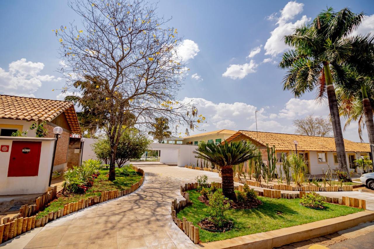 Diroma Resort Com Um Dia No Acqua Park Caldas Novas Dış mekan fotoğraf