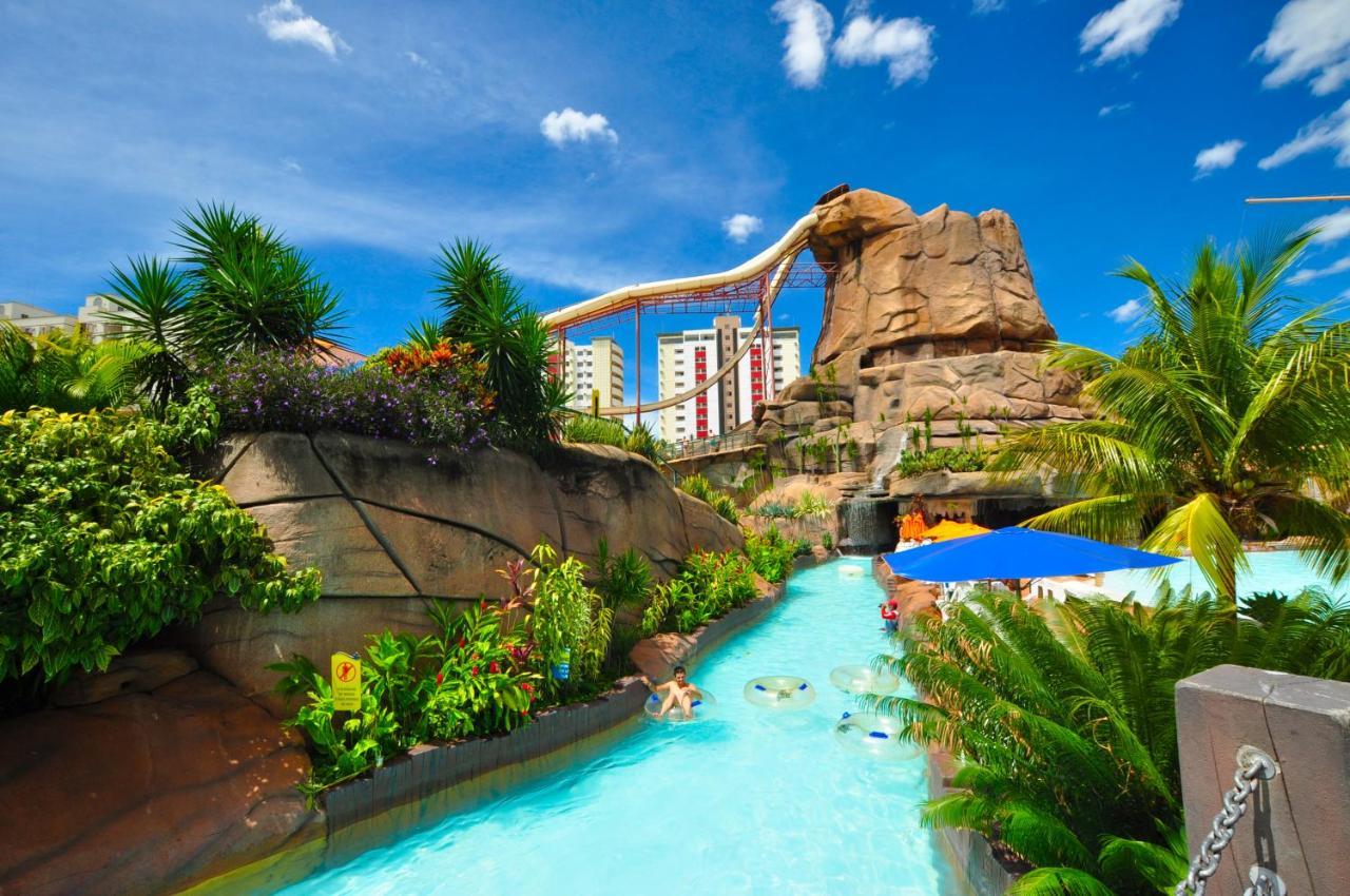 Diroma Resort Com Um Dia No Acqua Park Caldas Novas Dış mekan fotoğraf