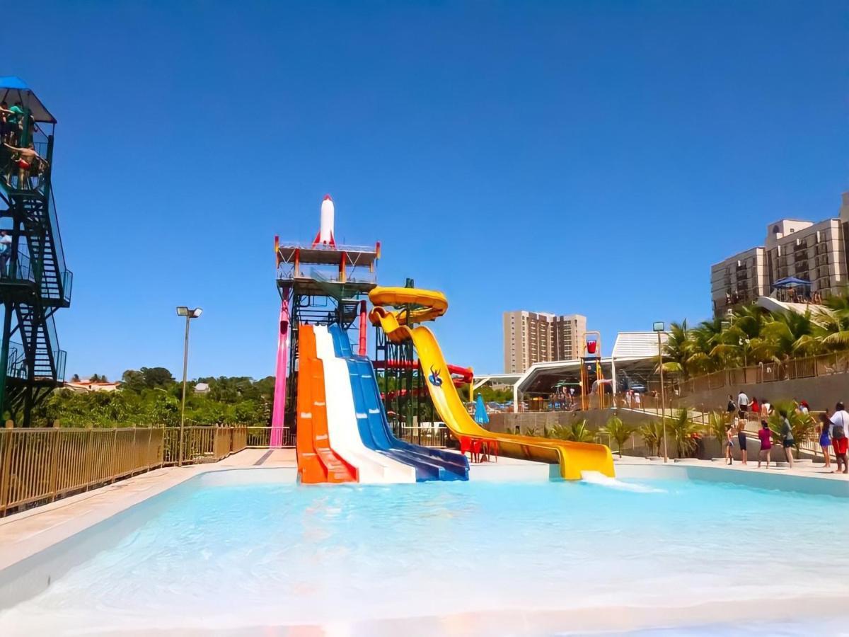 Diroma Resort Com Um Dia No Acqua Park Caldas Novas Dış mekan fotoğraf