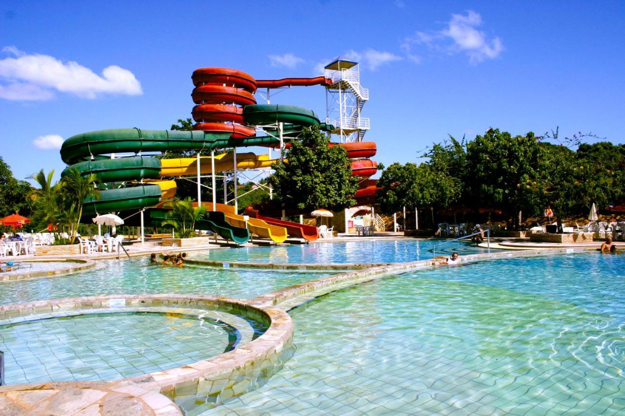 Diroma Resort Com Um Dia No Acqua Park Caldas Novas Dış mekan fotoğraf